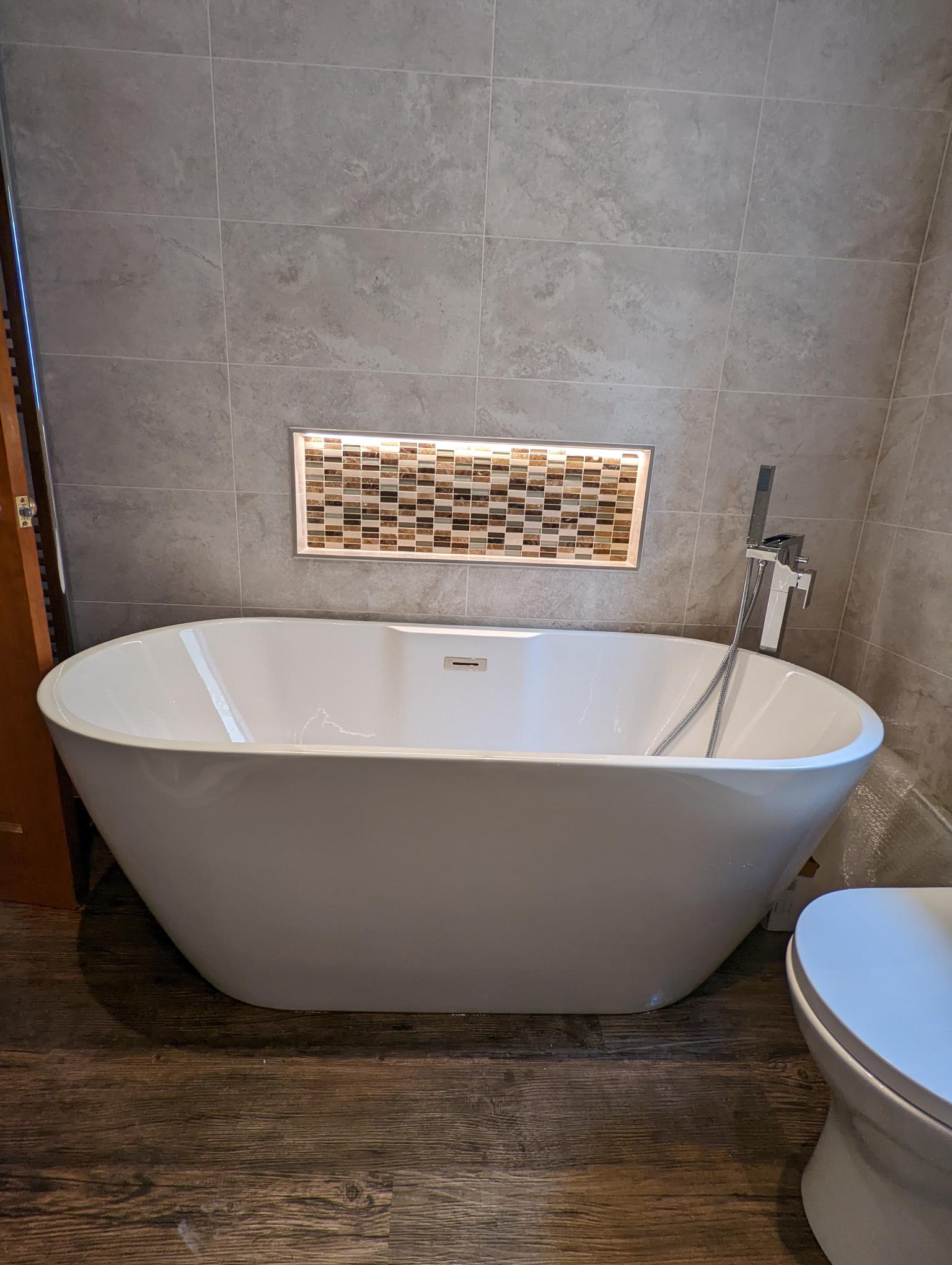 freestanding bath, feature recess, bathroom, durham